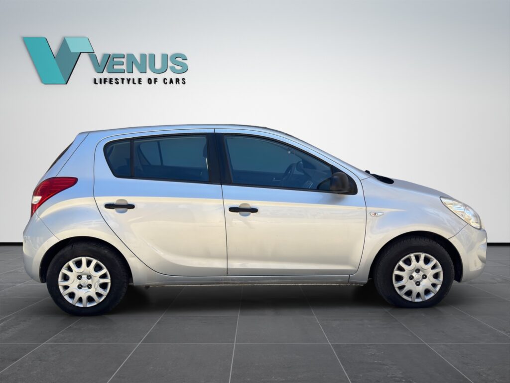 Hyundai i20 CRDi Diesel 2012  - 7